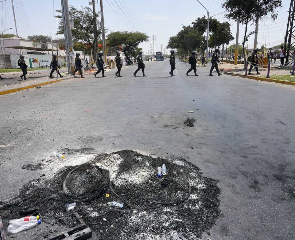 Transfieren S/ 22.5 millones para bonos a policías en zonas de emergencia