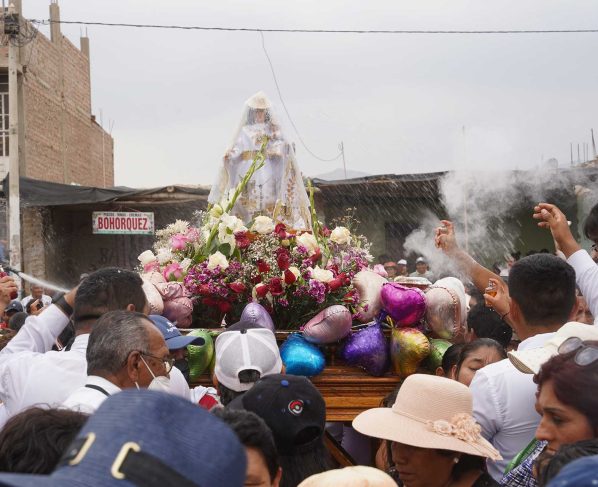Miles de fieles y devotos celebraron el “Jueves de Comadres” con la Virgen de Yauca