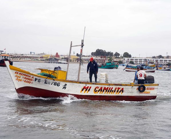 Oleajes anómalos: 69 puertos permanecen cerrados en todo el litoral