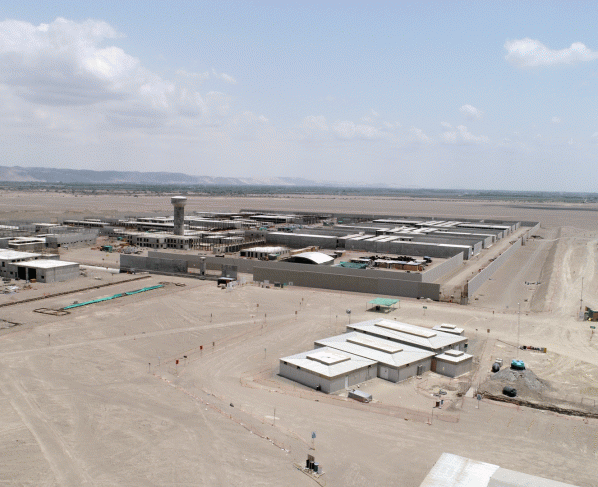 Ministro Arana supervisó el mega penal de Ica y anunció la culminación de este proyecto