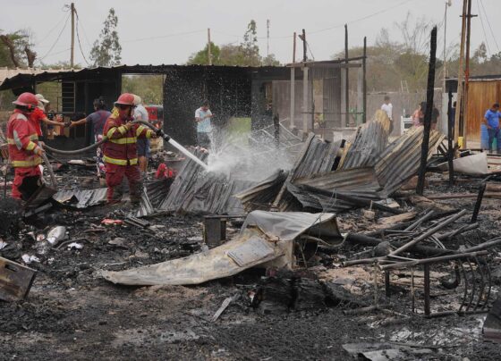 Incendio en las Lomas de la Victoria deja a 30 familias en la calle
