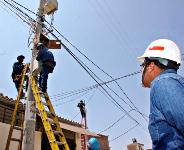 El 33.2 % de los hogares de Ica tiene un acceso inadecuado al servicio de energía eléctrica