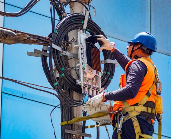 Movistar supera un millón de clientes en Perú que eligen fibra óptica