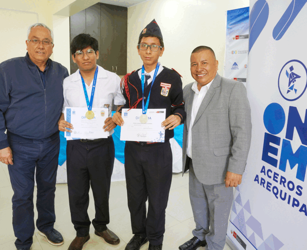Reconocen a estudiantes de Pisco por su participación en la XXI Olimpiada Nacional Escolar de Matemática Aceros Arequipa