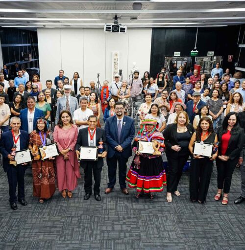 Mincetur otorgó premio a artesanos de cuatro regiones en el Día del Artesano