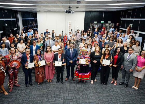 Mincetur otorgó premio a artesanos de cuatro regiones en el Día del Artesano