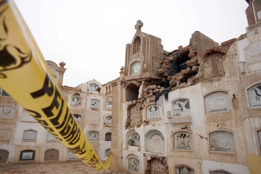 Fuerte sismo en Ica: ataúdes de cementerio afectado serán trasladados a nuevo camposanto