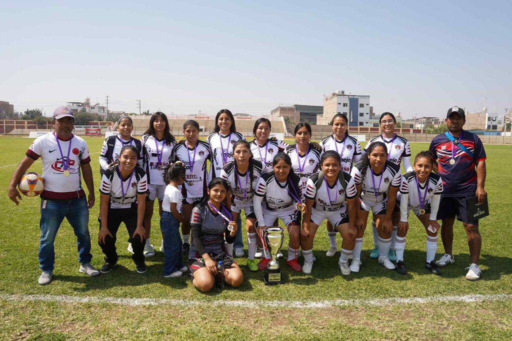 Club Deportivo Diosdado Franco Luján.