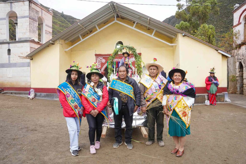 Ayacucho: Chihuire celebra el Yarqa Aspiy con devoción, rituales ancestrales y danzantes de tijeras