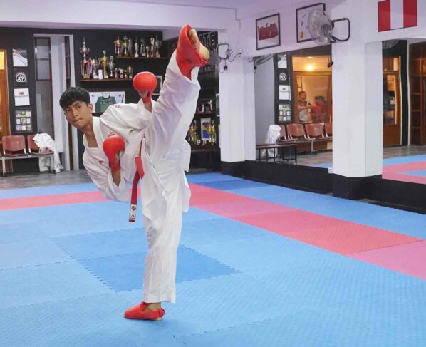 Karateca Flavio Medrano busca representar al Perú en el Mundial tras lograr el bronce panamericano