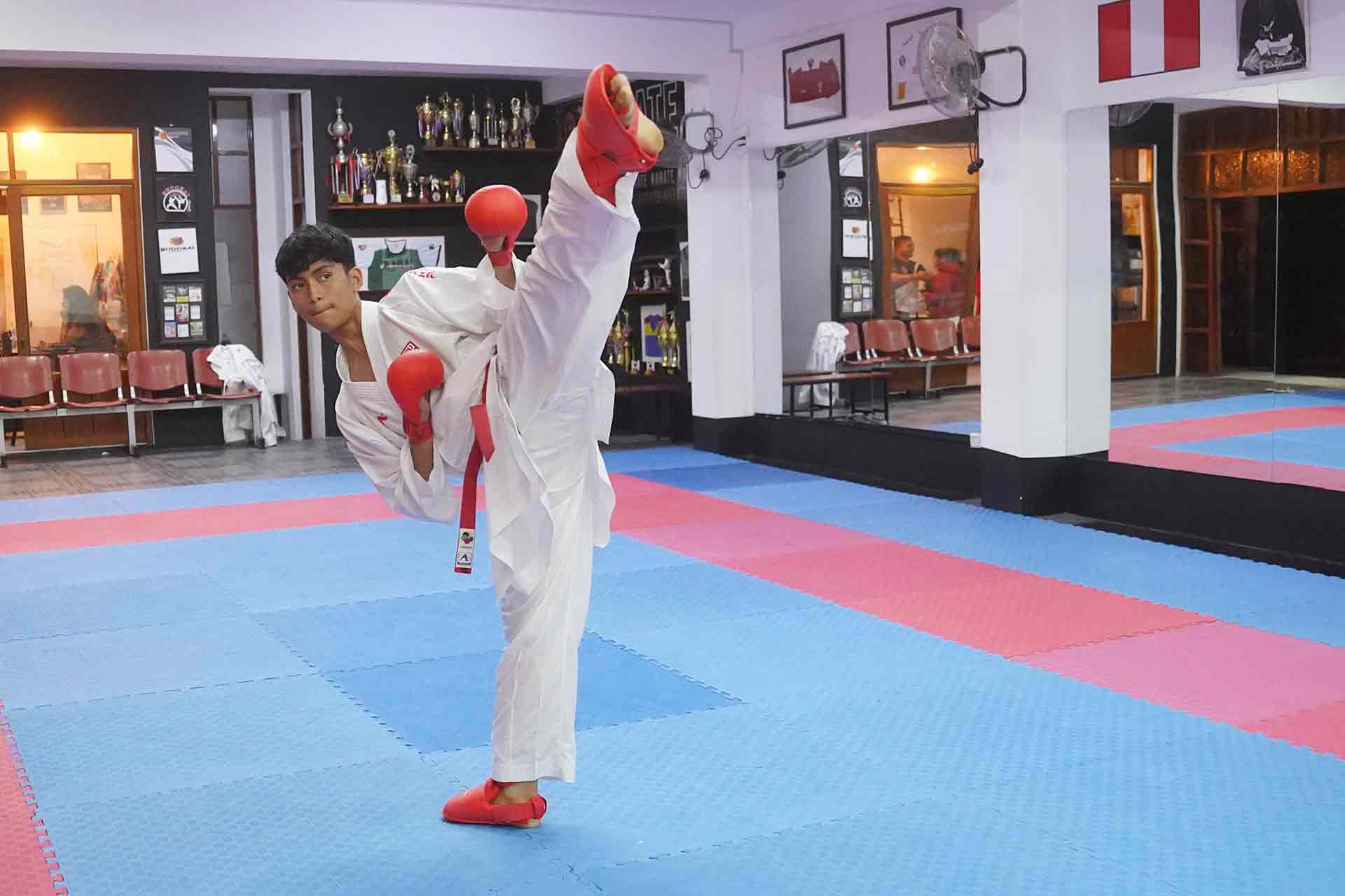 Karateca Flavio Medrano busca representar al Perú en el Mundial tras lograr el bronce panamericano