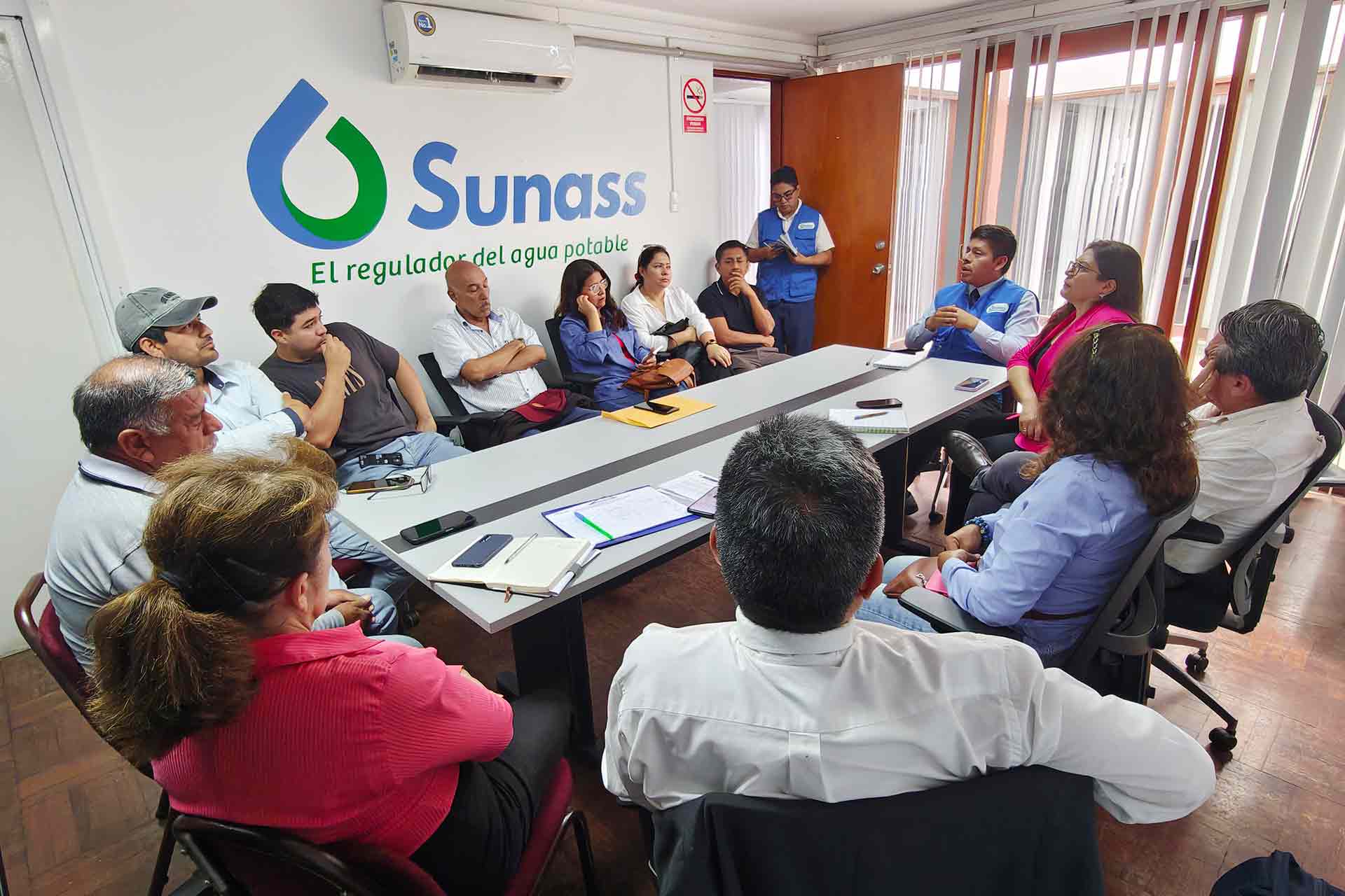 Sunass impulsa acuerdos para evitarse más colapsos de desagüe en la doble vía de Huacachina
